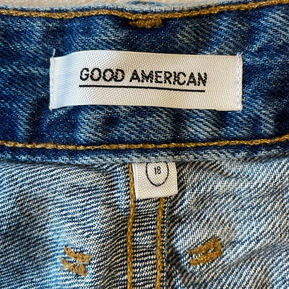 NEW Good American The Bombshell Short Cut Off Jean Shorts Size 18 - Picture 5 of 10